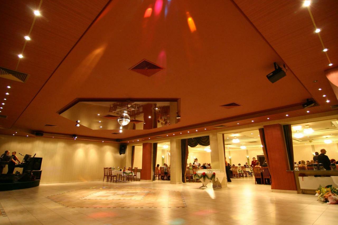 سوكولكه Emef Centrum Szkoleniowo-Serwisowe المظهر الخارجي الصورة